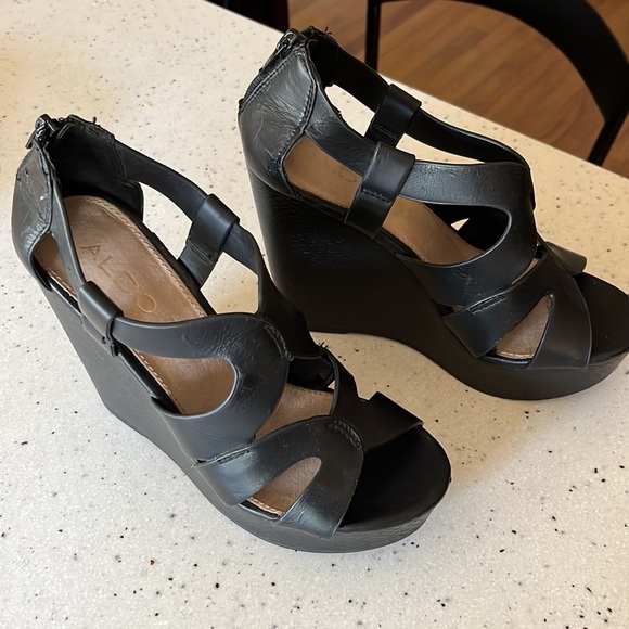 ALDO PLATFORMS SIZE 7.5 BLACK - Picture 2 of 5